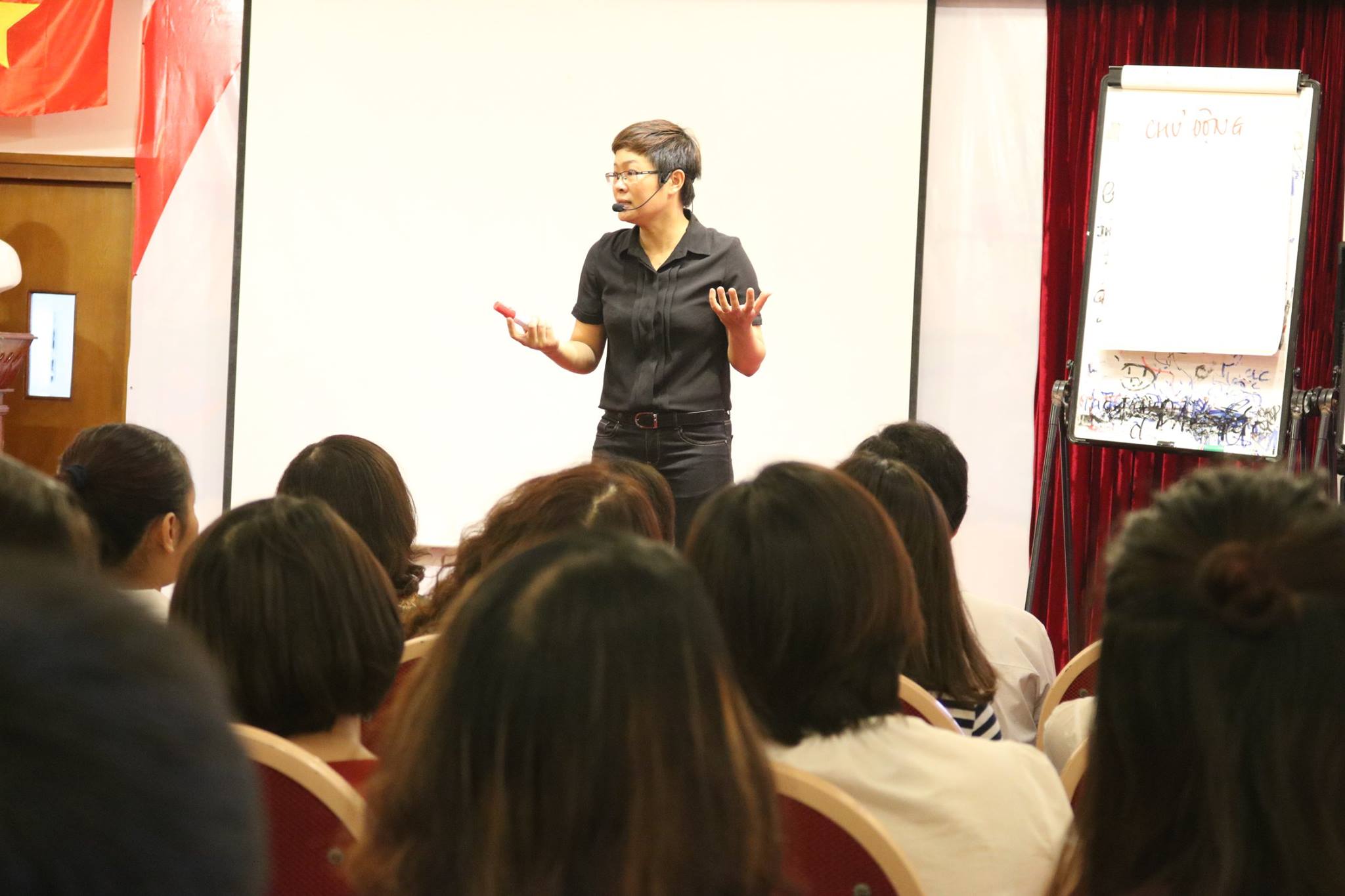TS. Trần Khánh Ngọc và cộng đồng DHTC