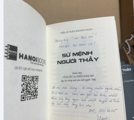 Lời đề tặng của TS. Trần Khánh Ngọc cho cô Nguyễn Thị Thảo Ly